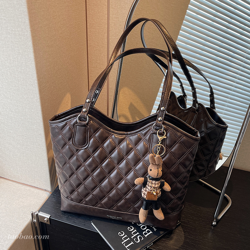 2025冬季新款潮流时尚托特包