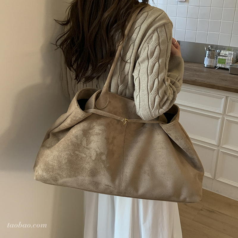 大容量手提托特包2025冬季新款