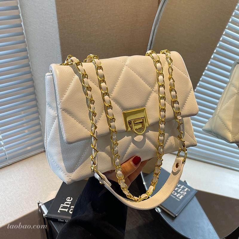 今年流行爆款小包包女2025新款春季百搭链条斜挎包超火单肩小方包,箱包皮具/热销女包/男包,小方包,淘宝优惠券,粉丝福利购,淘宝优惠卷