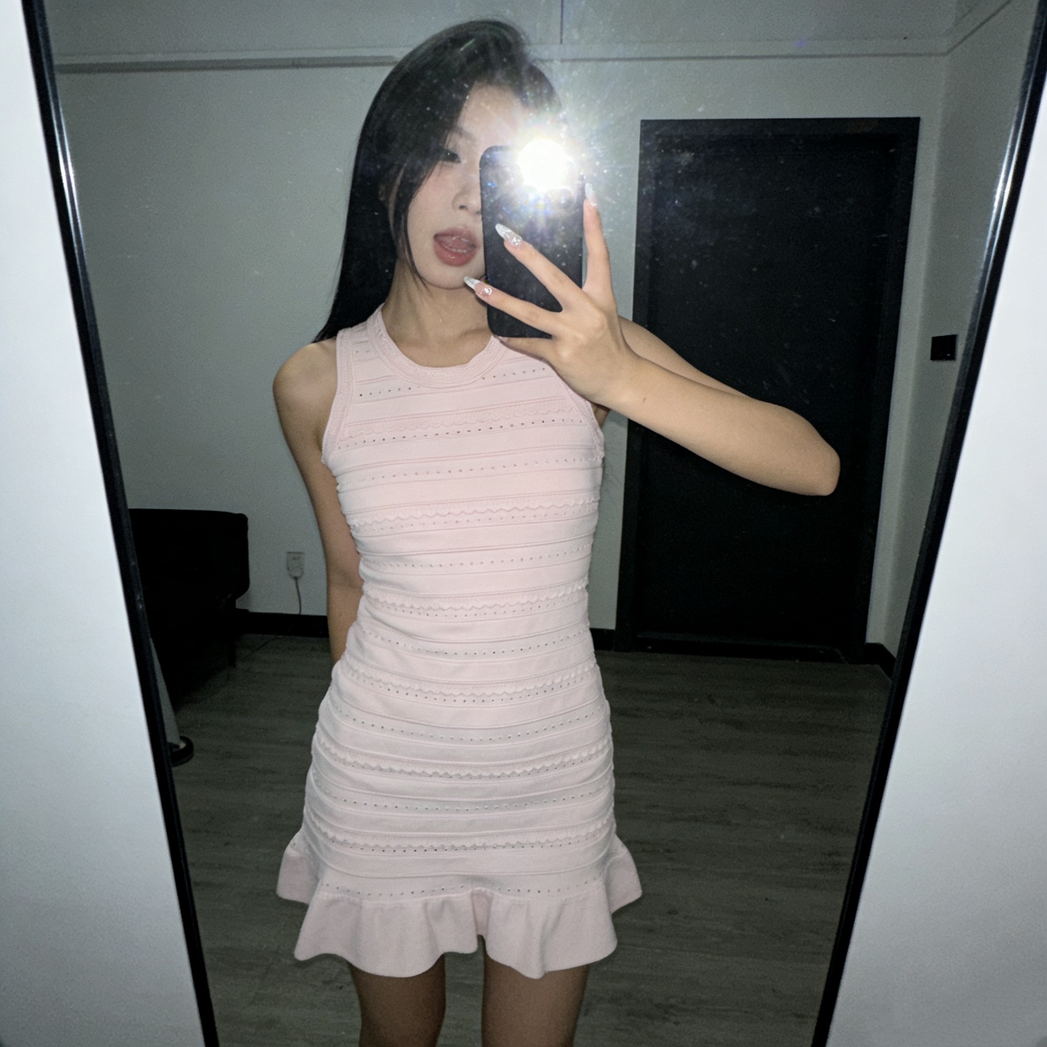 富家千金高级感穿搭镂空花边收腰无袖针织裙荷叶边下摆连衣裙女夏,女装/女士精品,连衣裙,淘宝优惠券,粉丝福利购,淘宝优惠卷