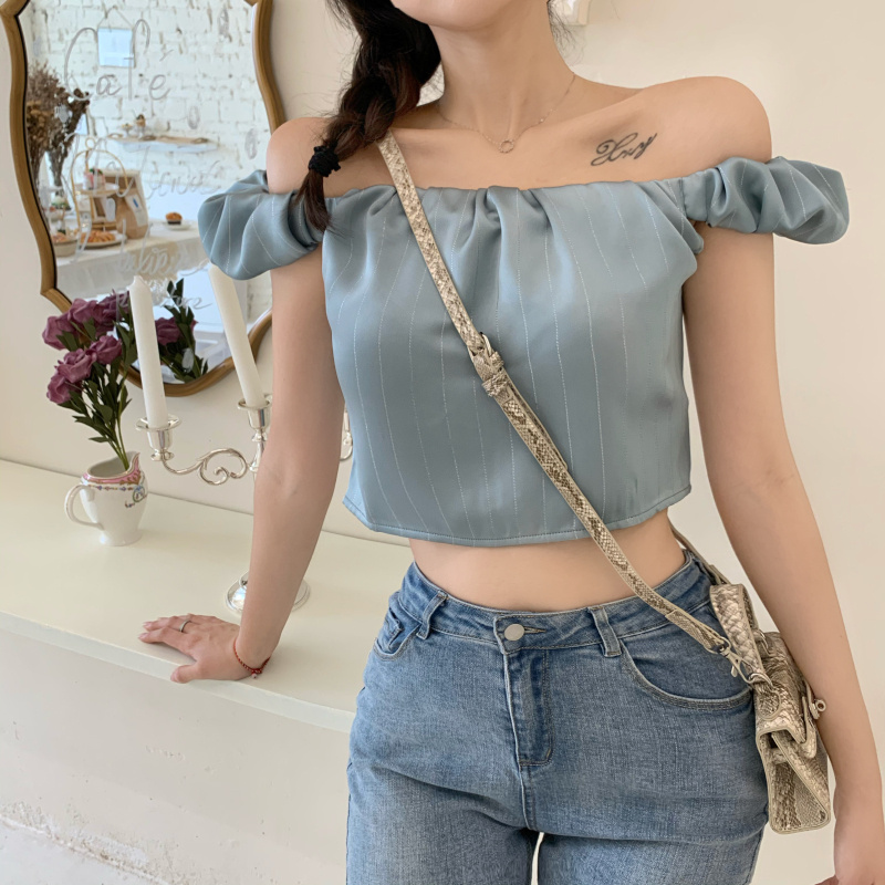 Real price 2021 new gold thread texture Guiqiao clavicle girl's shoulder top women's thin and navel exposed short