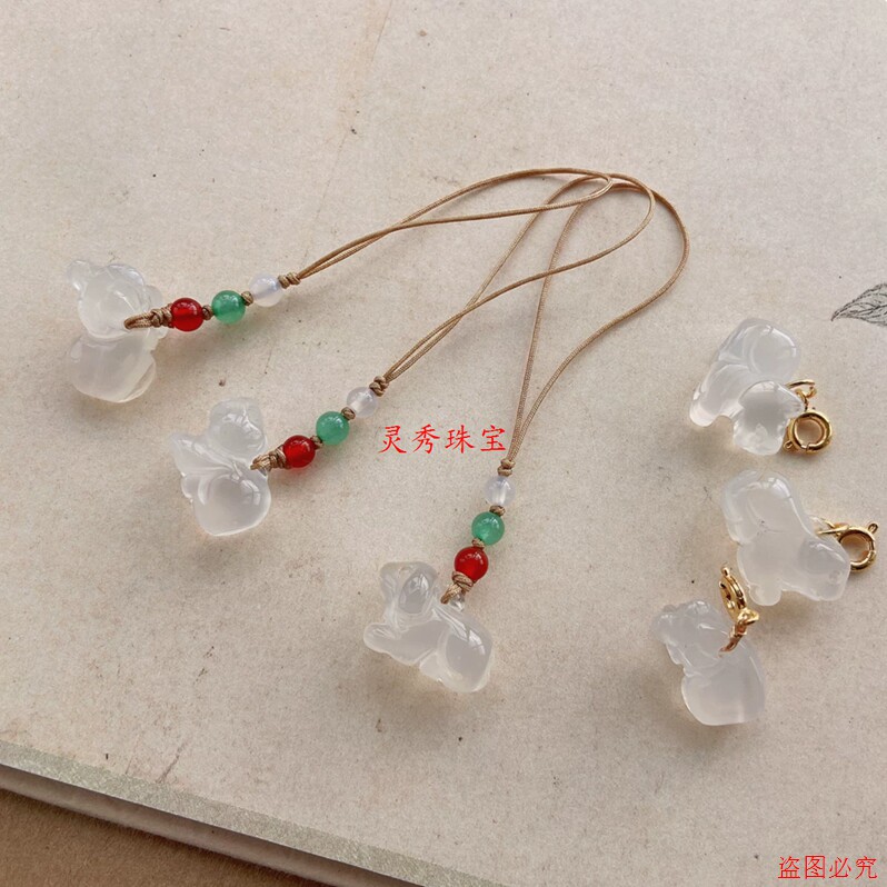 白冰玉髓玛瑙十二生肖玉石吊坠冰种玉髓手机链小提溜配饰鼠牛兔马