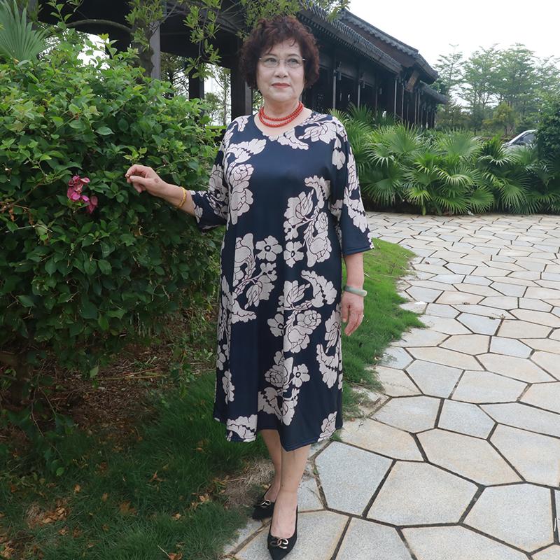 连衣裙口袋印花胖妈妈春秋特大码