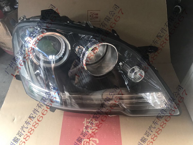 奔驰ML350大灯总成拆车件