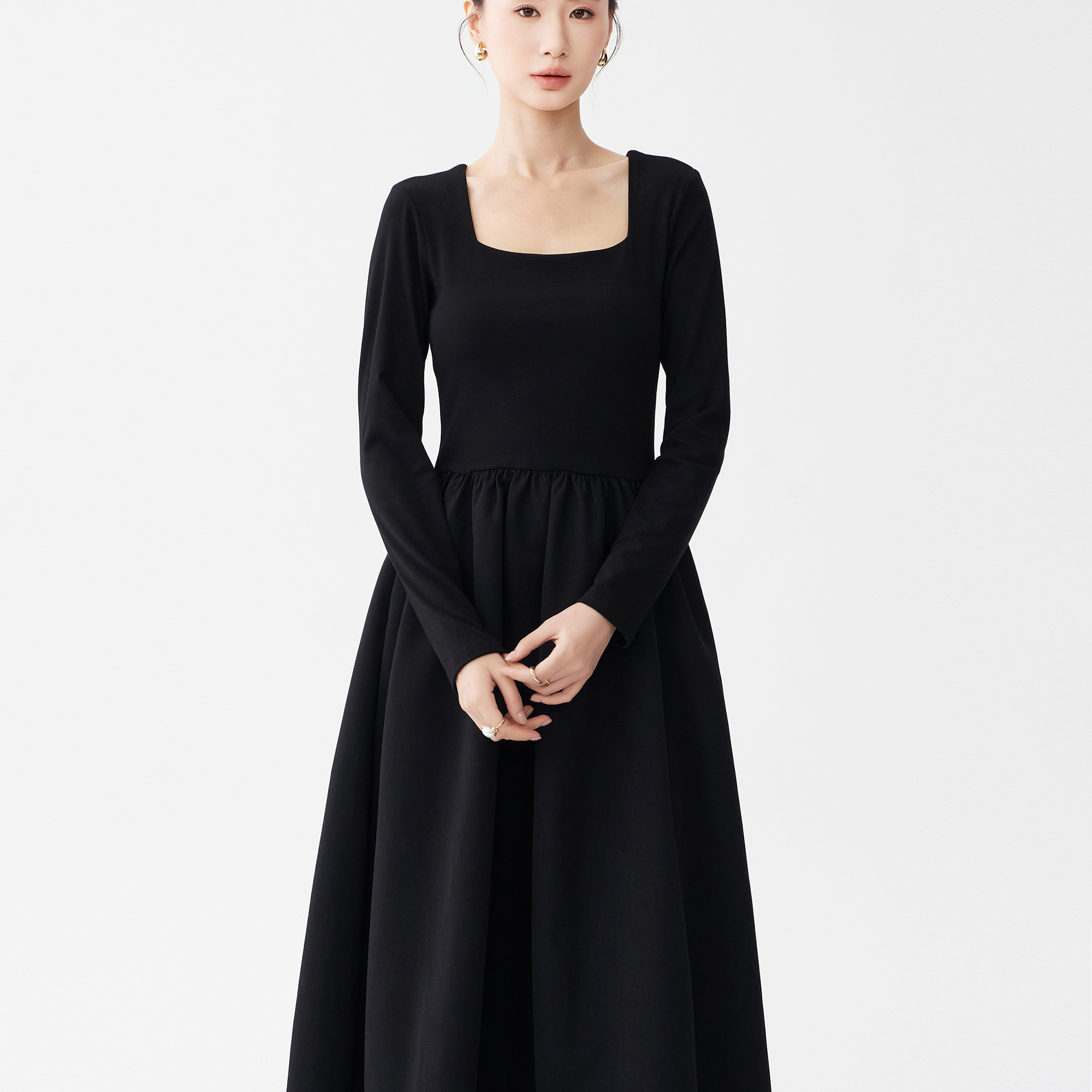 高端定制赫本风黑色方领长袖连衣裙女秋高级感气质针织拼接蓬蓬裙
