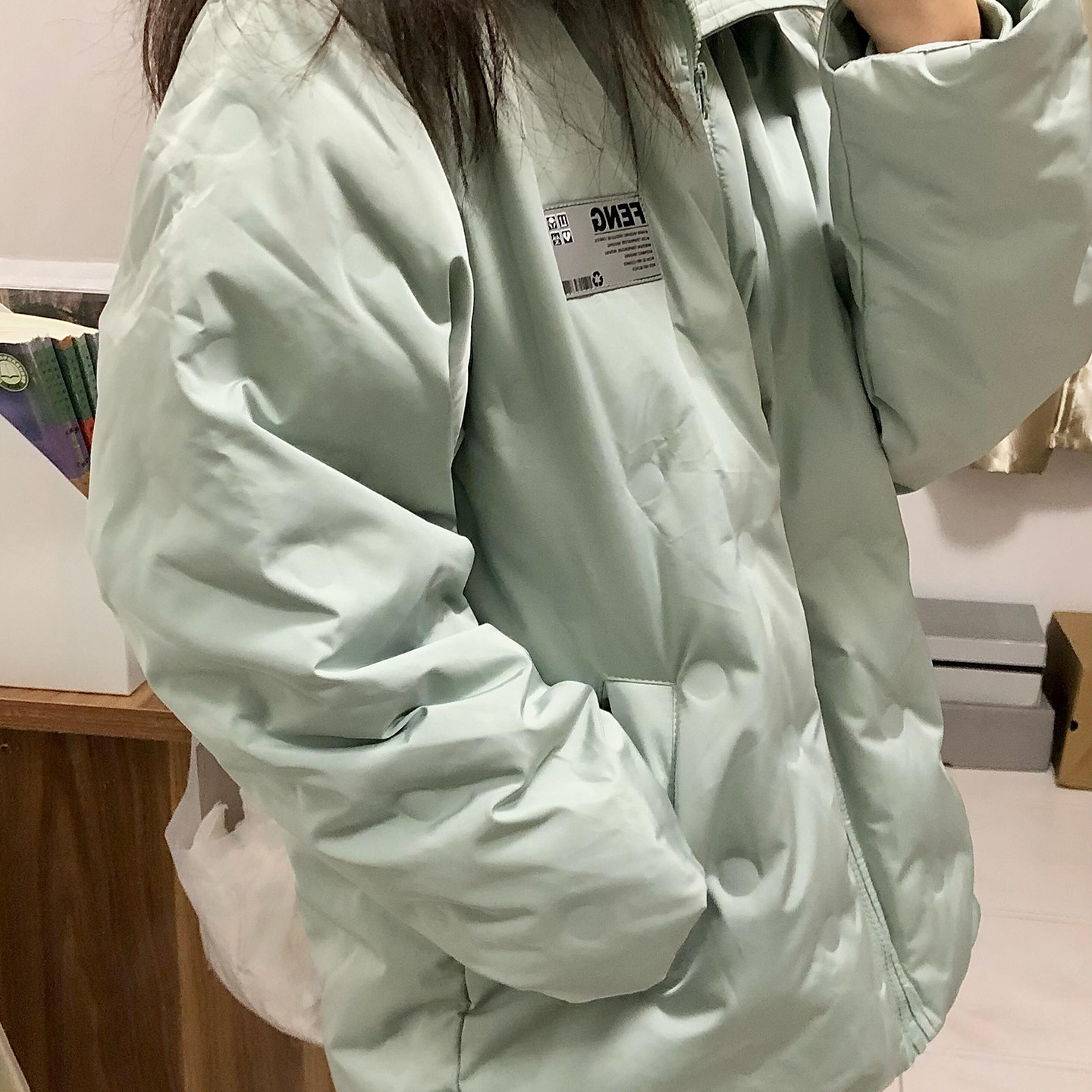 高端定制短款羽绒服女新款轻薄菱格立领白鸭绒小个子情侣学生外套