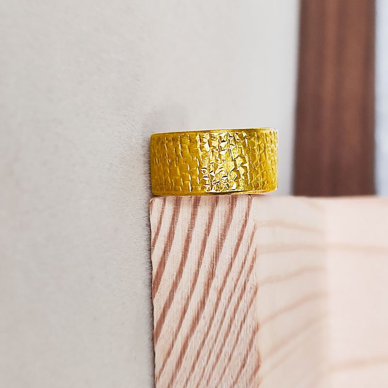 黄金戒指男款足金999宽面锤纹素圈实心闭口指环大气送礼可刻字