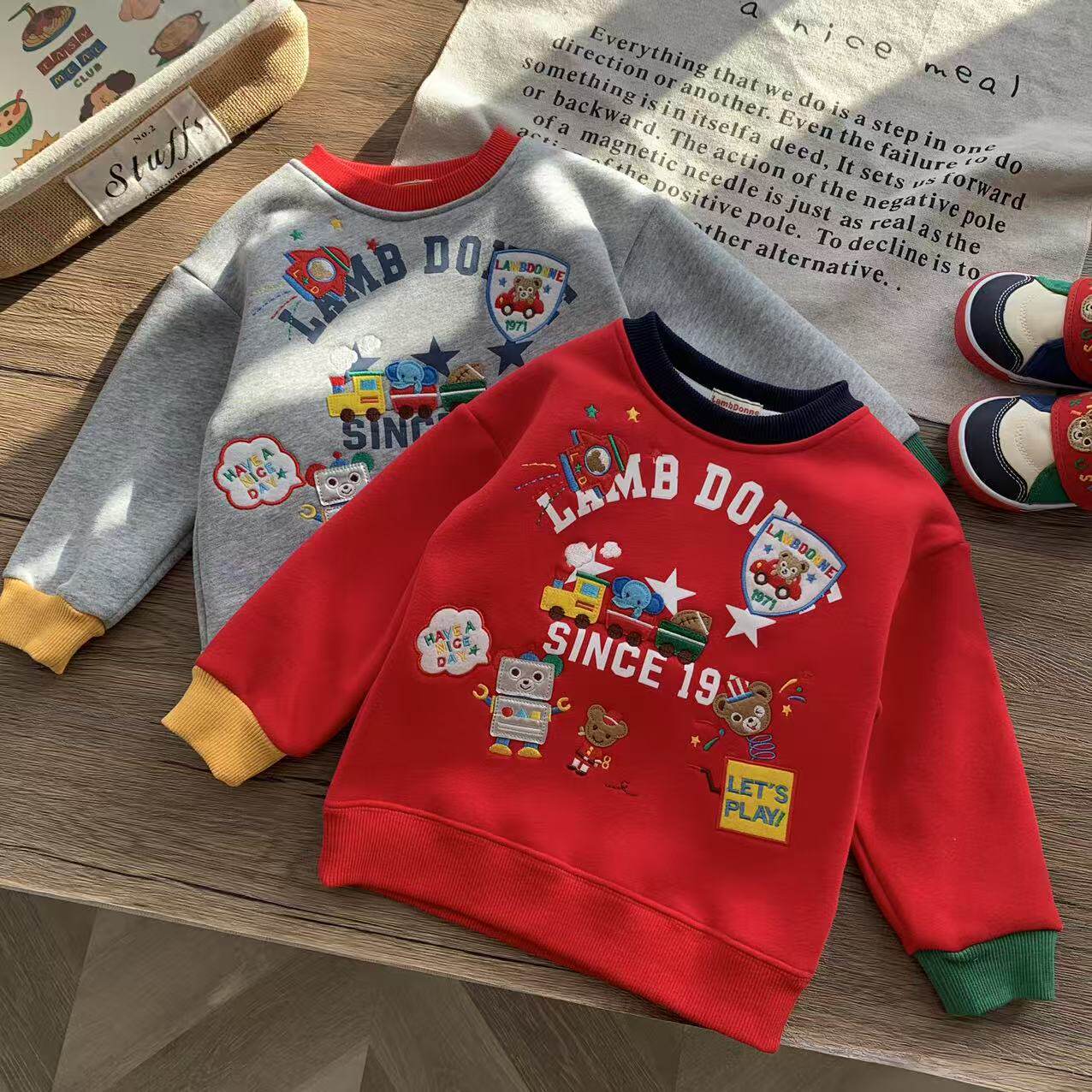 儿童加绒卫衣日系小熊卡通刺绣宝宝男童加绒卫衣女童冬装新年衣服