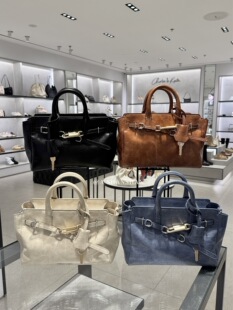 【珊珊家不退换】CHARLES&KEITH通勤CK2-30271702褶皱凯莉手提包