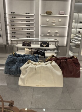 【珊珊家不退换】CHARLES&KEITH云朵包CK2-80151612油蜡皮新云朵