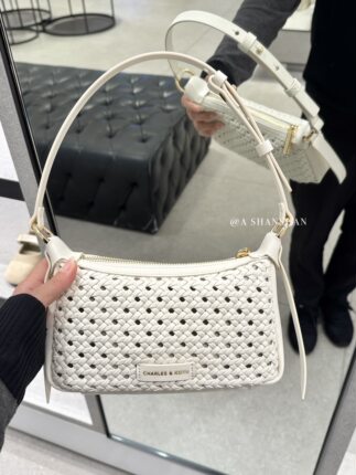 【珊珊家不退换】CHARLES&KEITH度假CK2-20671784-2编织腋下斜挎