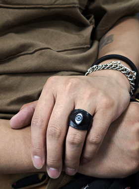 铁头的店男女通用皮革眼珠戒指