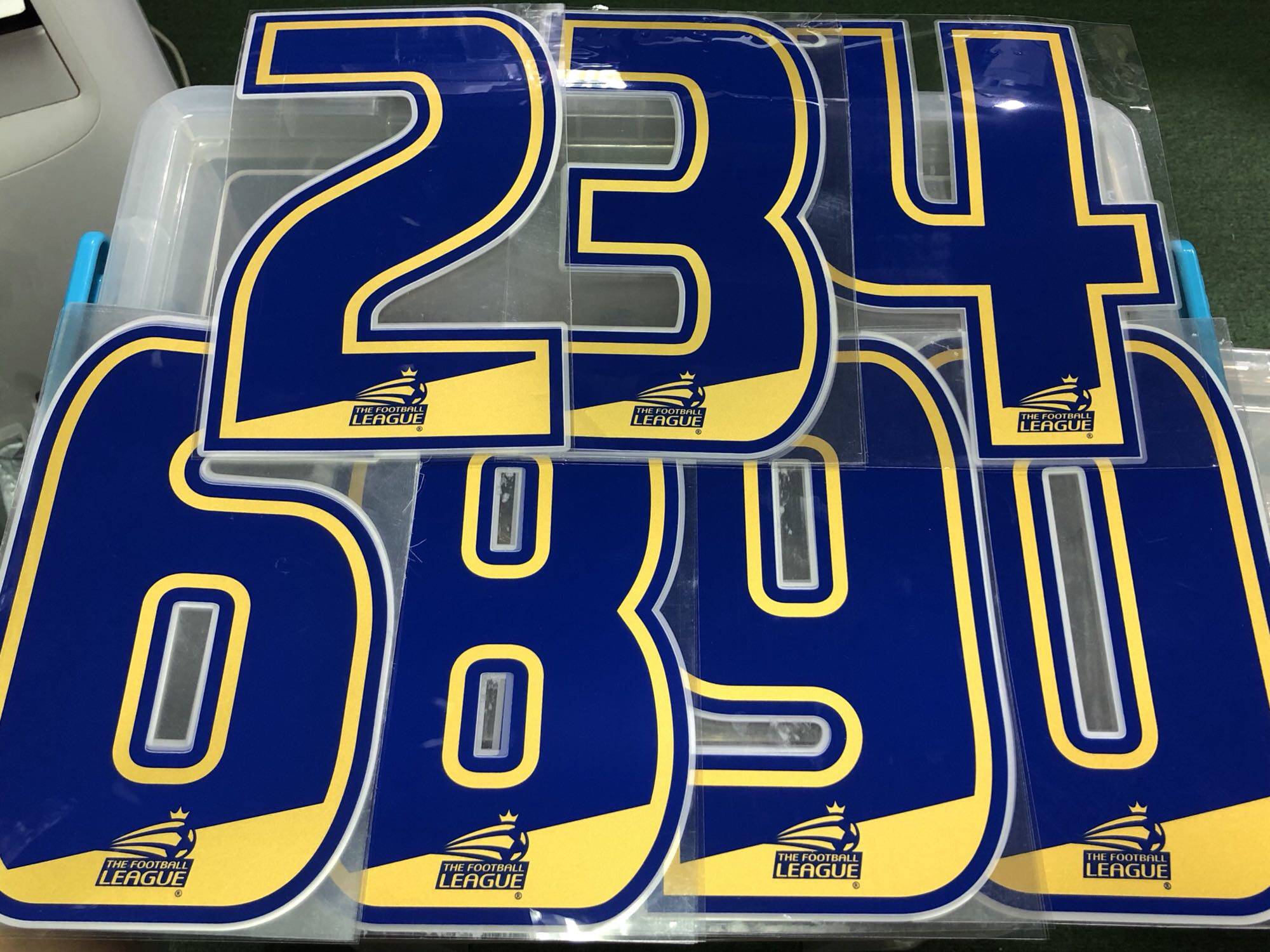 2005-14 年度 英格蘭甲組聯賽 原裝球員版數字 藍字金邊