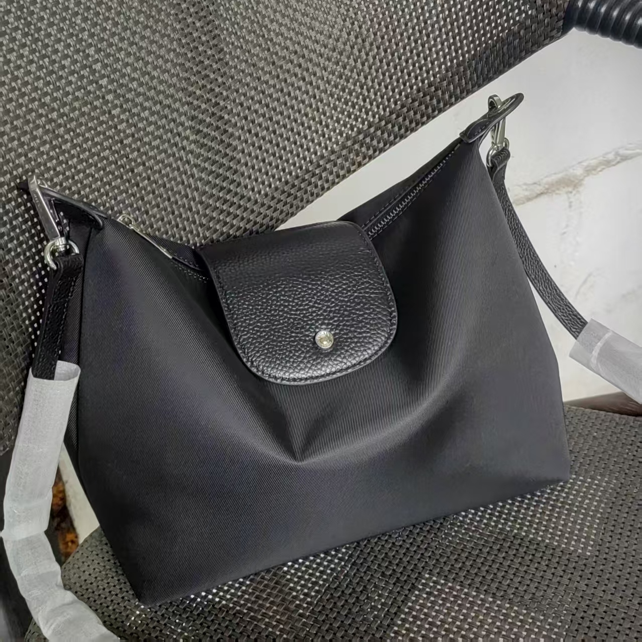 单肩斜挎大容量通勤进口新款百搭