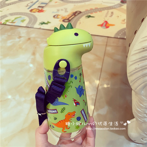 日本skater宝宝儿童恐龙有吸管杯