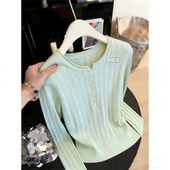 韩系提花肌理钩花设计镂空坑条圆领毛衣