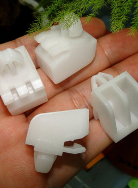 奔驰C级W204S204C204E级C207E260C180车身侧裙门槛护板固定夹卡扣