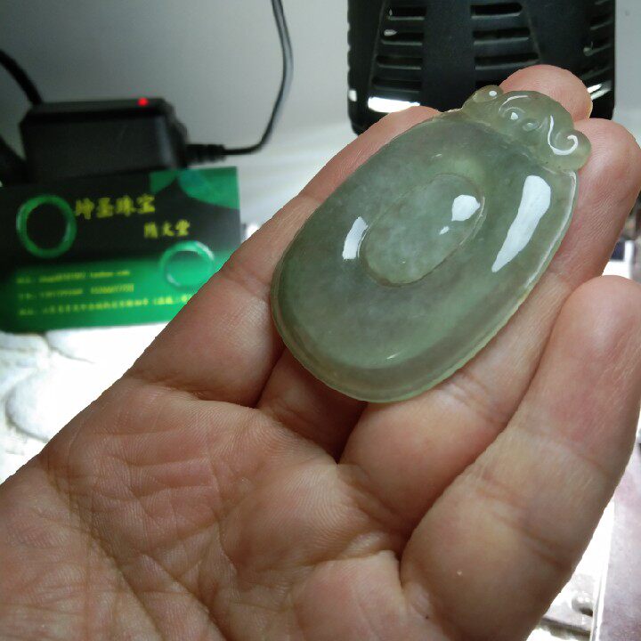 天然缅甸翡翠A货老坑高冰种翡翠福贝吊坠挂件高冰福贝坤圣珠宝