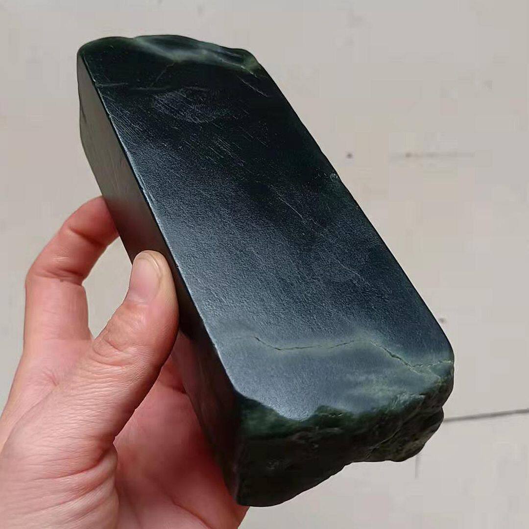 592克和田塔青原石 黑青黑羊脂 塔青一细料 牌子料 章子料