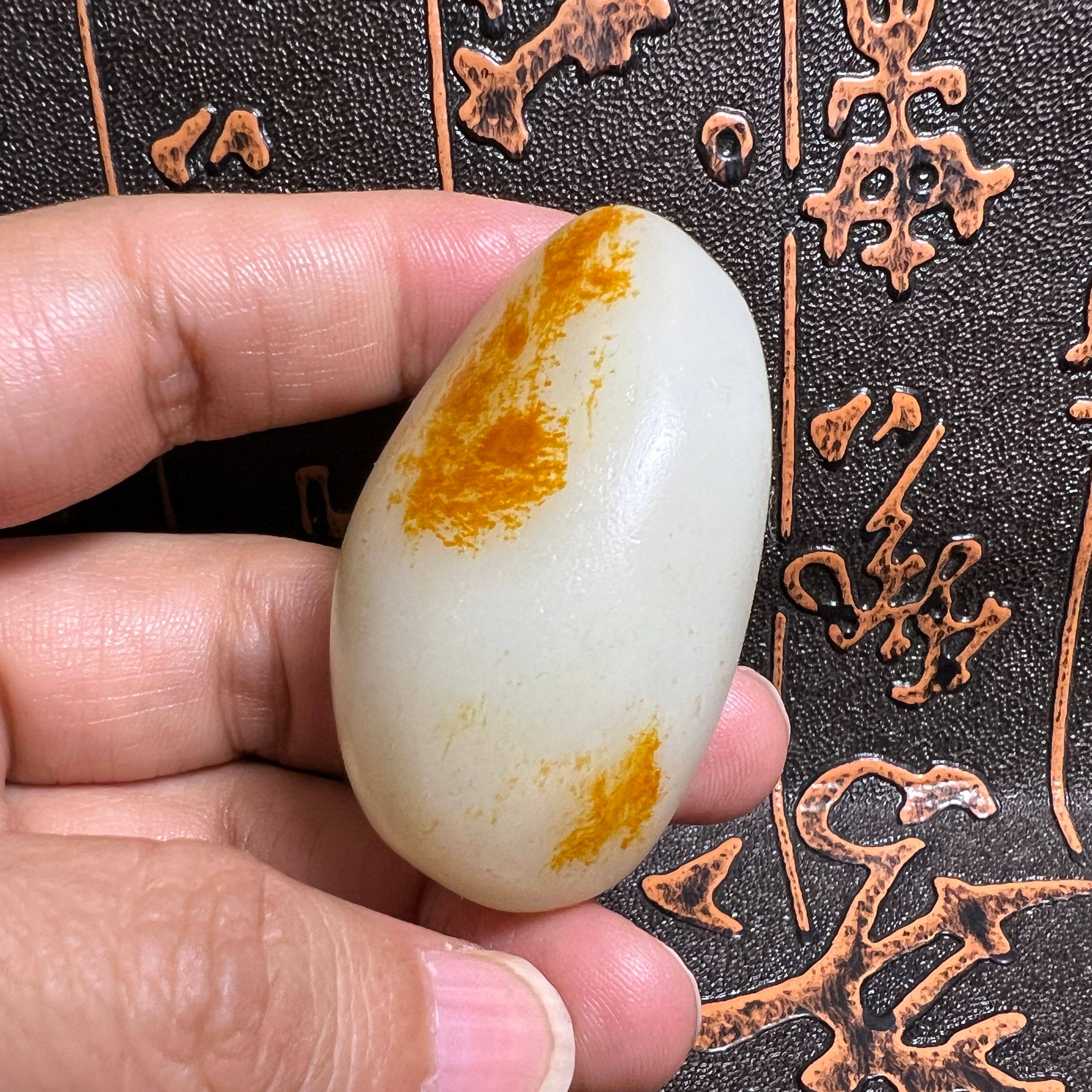 42g新疆和田白玉籽料原石天然红皮白肉和田籽料吊坠挂件无修完整