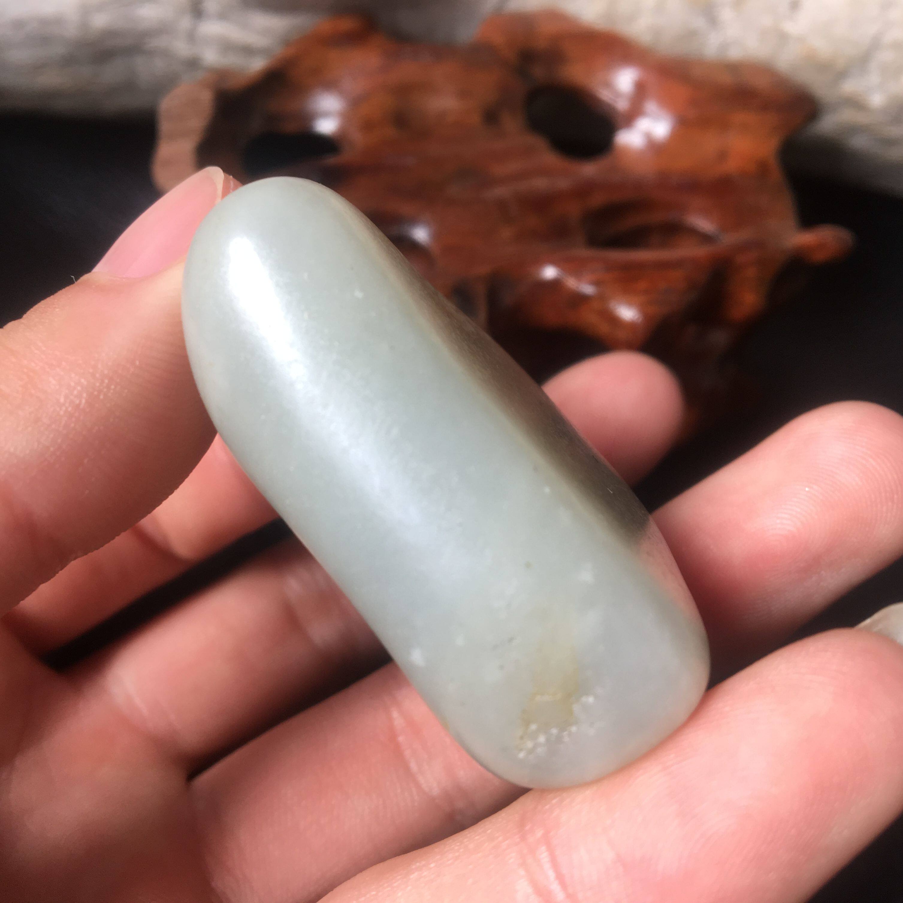 新疆和田青花白玉籽料原石 48g烟青色真皮青花籽肉质饱满细腻籽玉