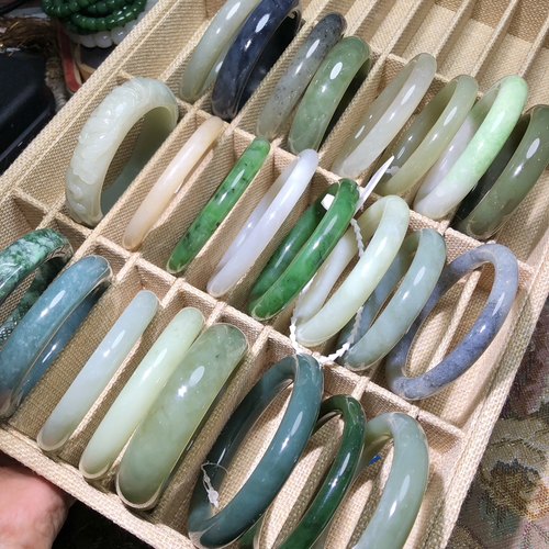 雕花正装圆条藕粉帝王紫手镯翡翠