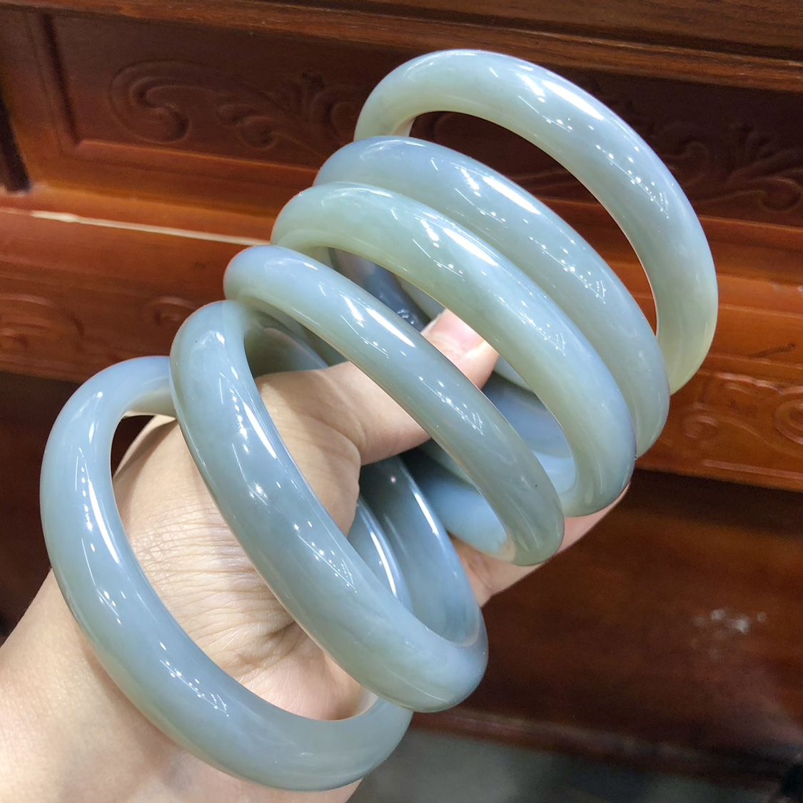 T767  天然和田玉烟紫手镯帝王紫高货正装玉石妈妈镯百搭首饰手串