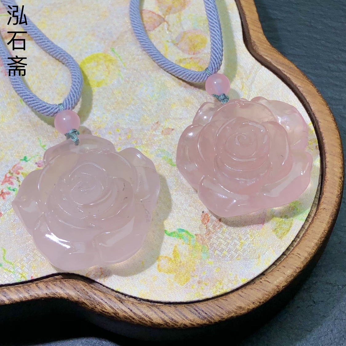 QQ0892 天然粉晶牡丹花吊坠3cm+花开富贵芙蓉石男女挂件 有瑕