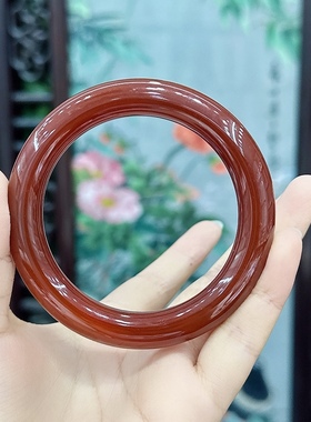 天然红玛瑙手镯满色满肉牛血红