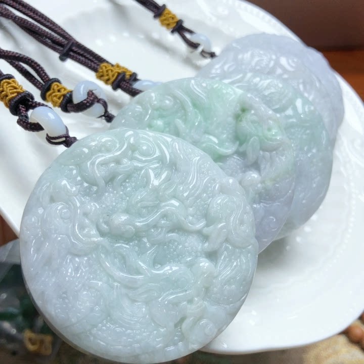 T449 天然A货翡翠紫翡春带彩九龙牌镯心料吊坠挂坠5cm