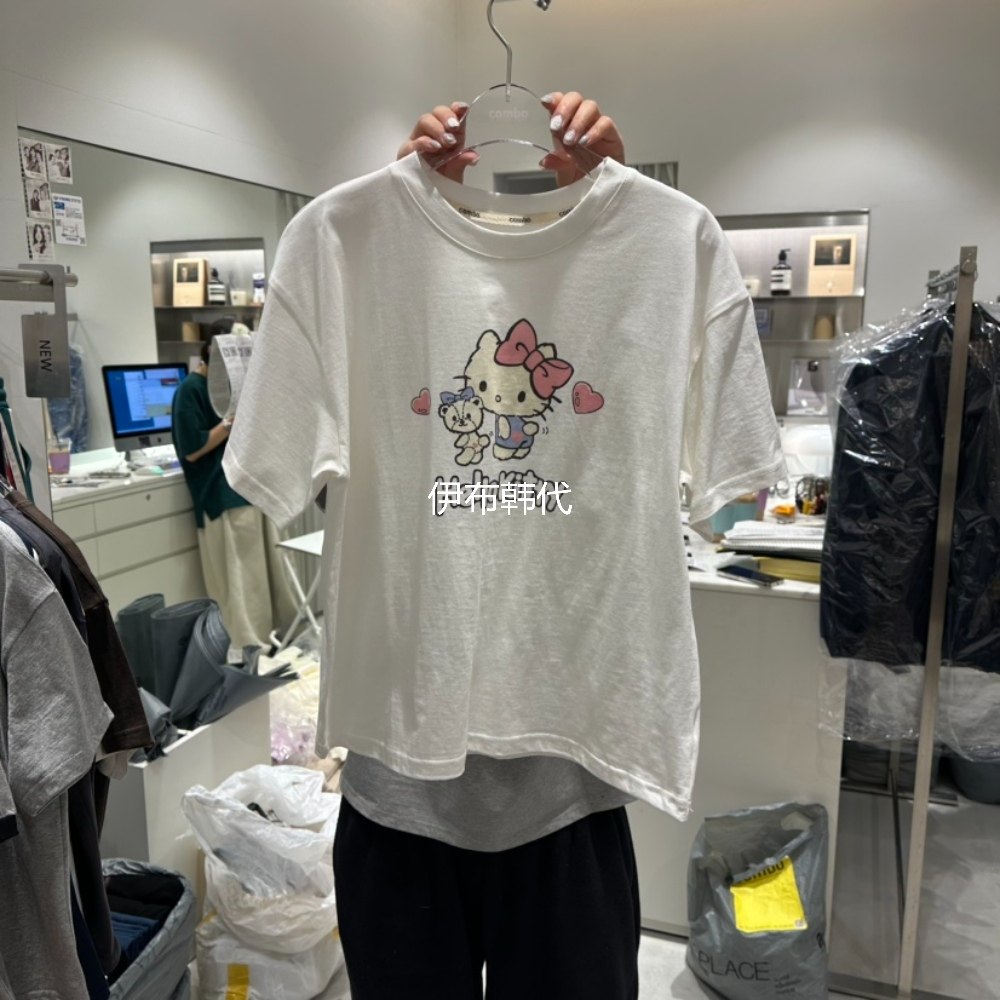 伊布 韩国东大门正品代购26春款 圆领卡通小猫爱心卡通T恤女,女装/女士精品,T恤,淘宝优惠券,粉丝福利购,淘宝优惠卷