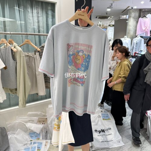 圆领卡通小熊宽松短袖T恤女