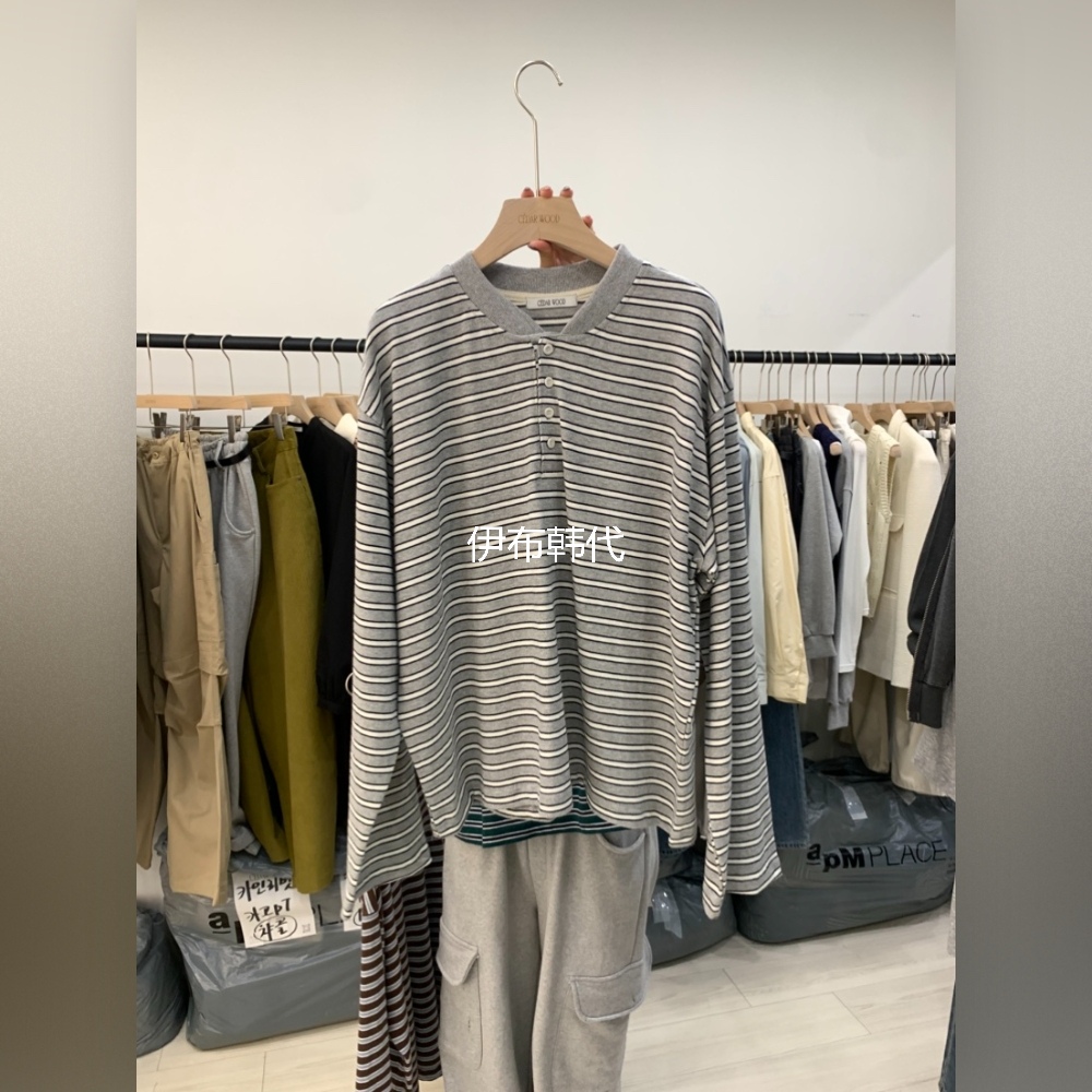 圆领休闲纽扣条纹长袖T恤女