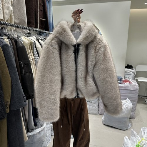 连帽环保毛绒仿皮草拉链短外套