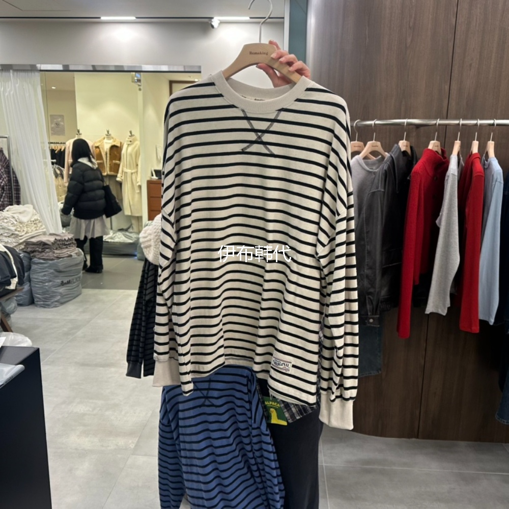 圆领休闲细条纹宽松长袖T恤