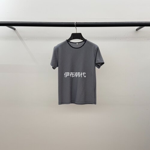 圆领休闲细条纹简约短袖T恤女