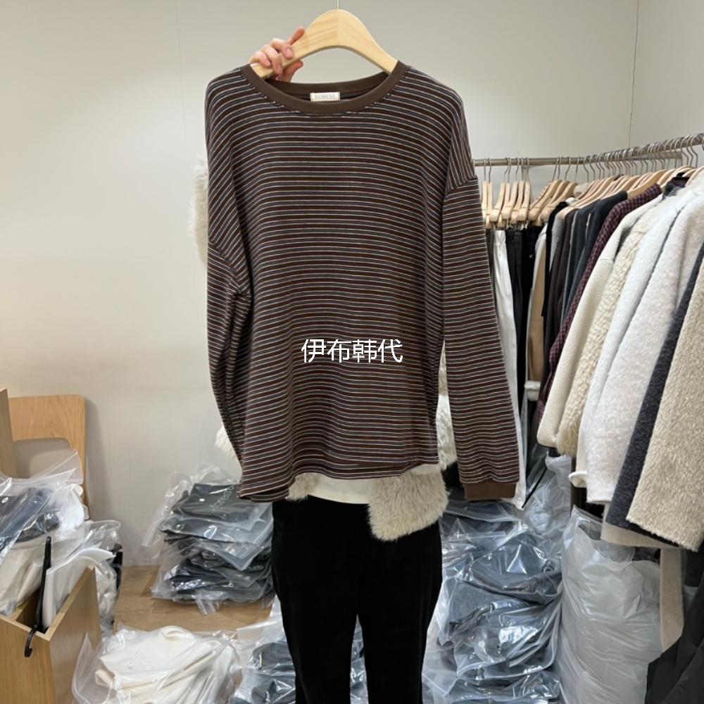 圆领休闲细条纹宽松长袖T恤女