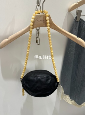 CONNAUGHT韩国东大门代购26春款 钉珠串珠肩带真皮女包橄榄球挎包