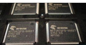 一个（直拍）TSUM5PNWHL-LF 百分百进口全新原装 液晶驱动芯片