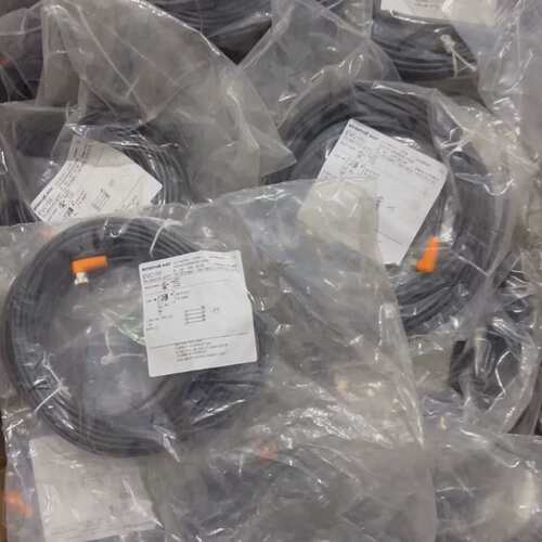 议价全新未拆封易福门IFM连接线EVC155，10米弯头设计，现