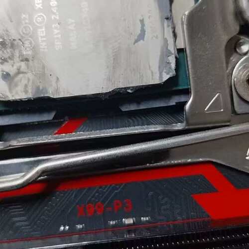 议价X99-P3主板 成色 几乎全新成色 无修 正常