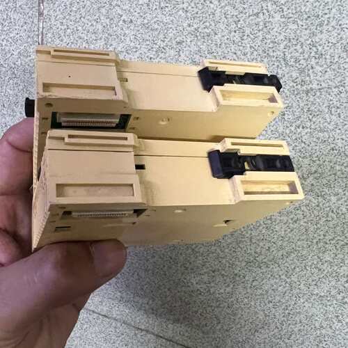 议价施耐德TM2AMM6HT模块，实物拍摄，功能正常，单价，售出