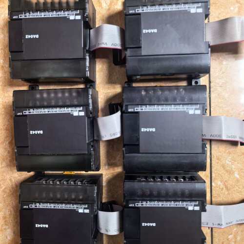 议价Omron、二手拆机原装欧姆龙、CP1W-DA042、成