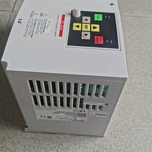 议价LS变频器 SV022IGXA-4 2.2KW 380V