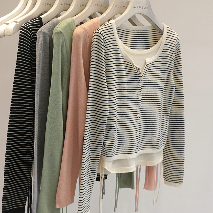 圆领假两件针织衫显瘦