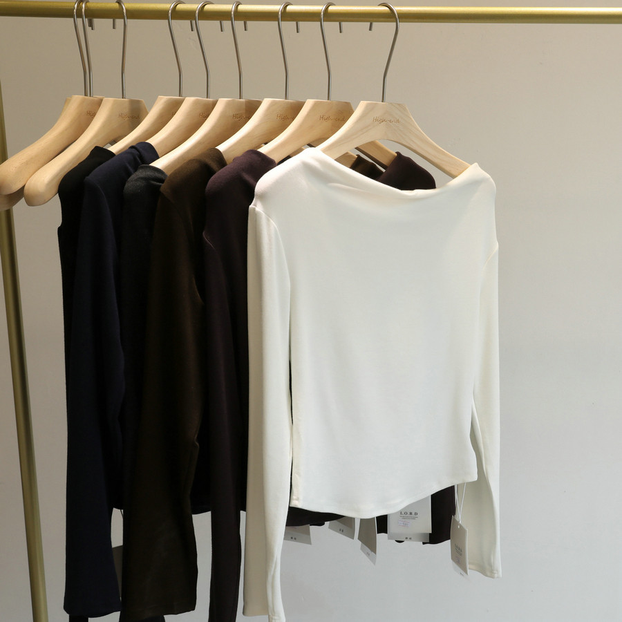 上身瞬间出圈！纯色荡领气质长袖T恤女纯欲风修身短款打底衫上衣,女装/女士精品,T恤,淘宝优惠券,粉丝福利购,淘宝优惠卷