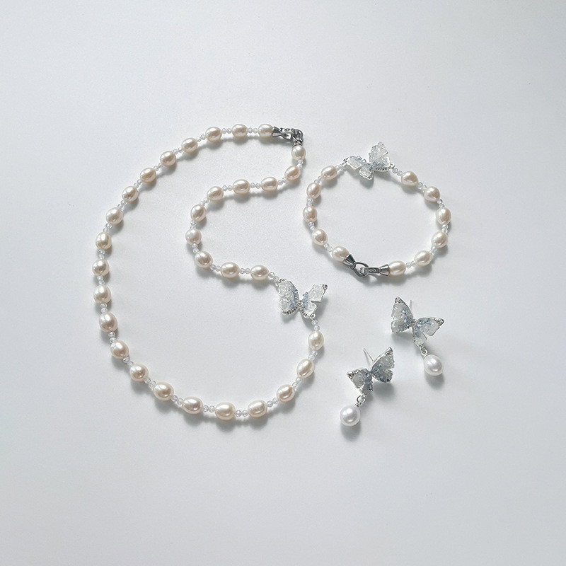 高级感蝴蝶耳钉时尚气质网红甜美