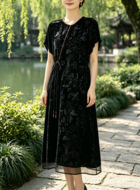 国风黑丝绒透花显瘦连衣裙两件套