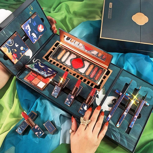 Косметическая подарочная коробка на день Святого Валентина, кушон, тени для век, рассыпчатая пудра, помада, база под макияж, комплект, набор, брендовый товар, полный комплект