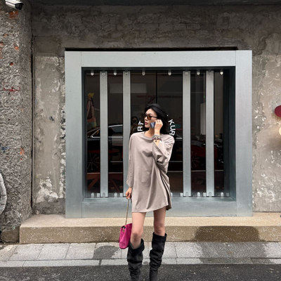 极简设计感纸片人宽松T恤